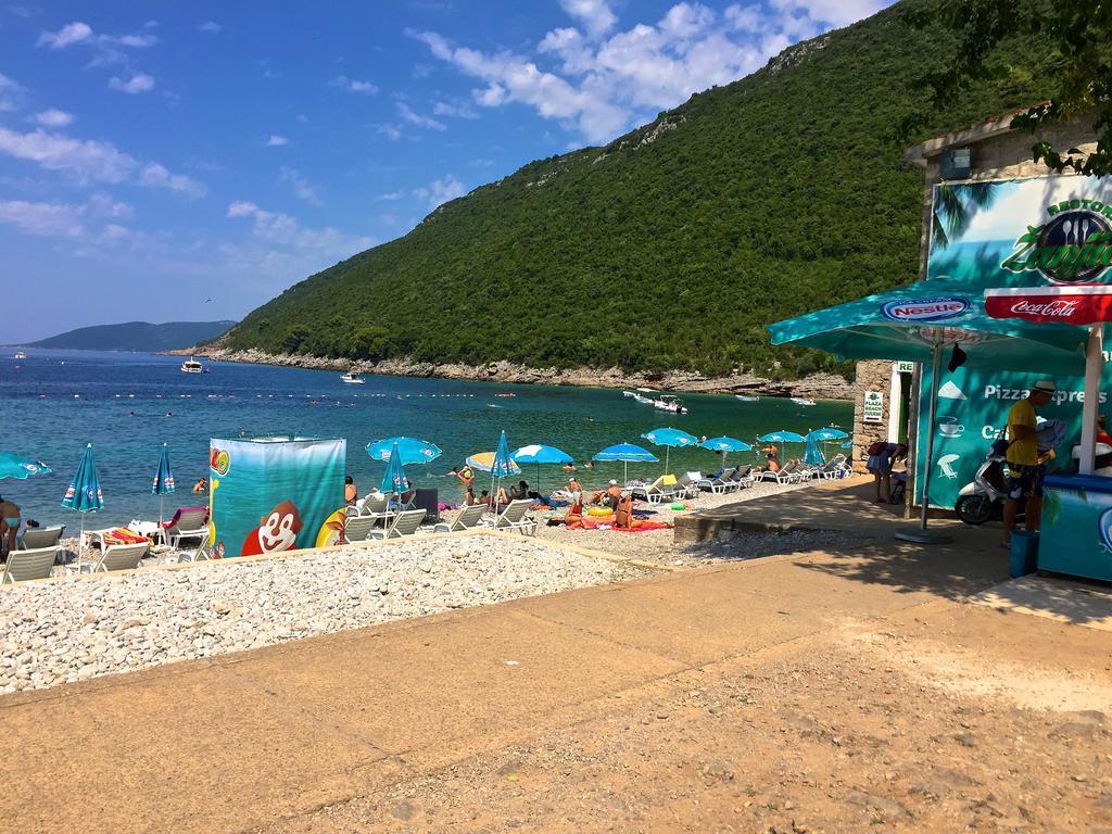 Žanjice Luxury Suite Luštica Extérieur photo