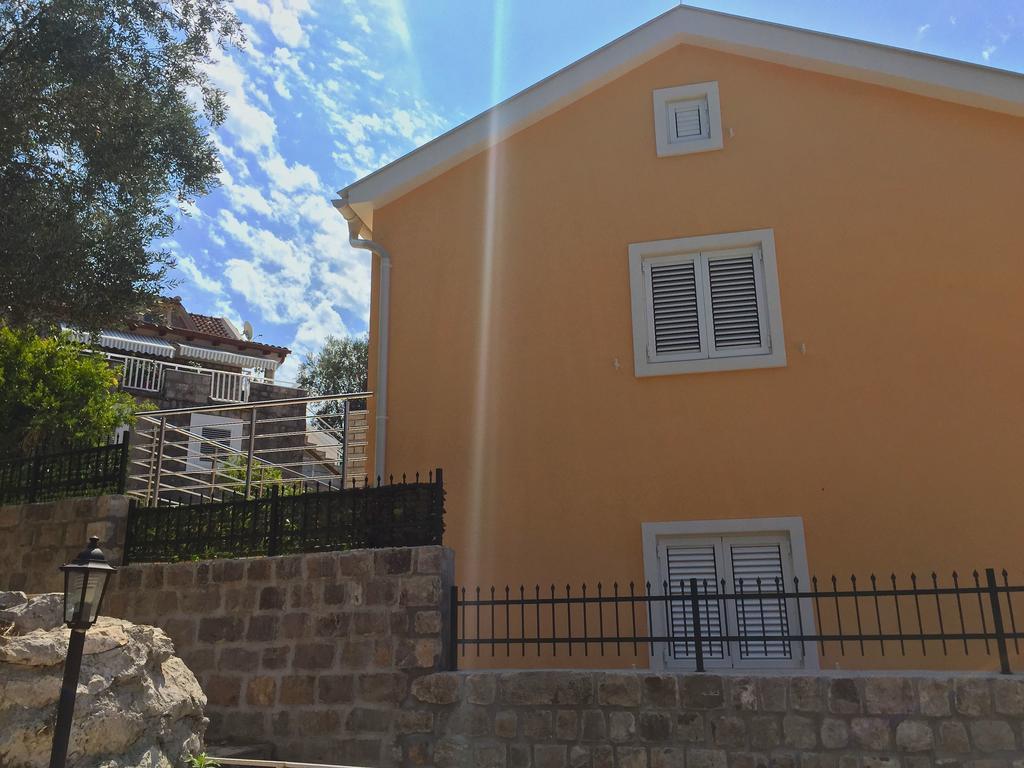 Žanjice Luxury Suite Luštica Extérieur photo