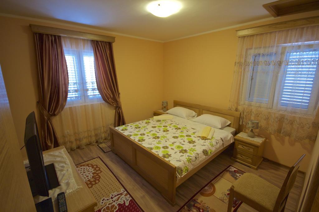 Žanjice Luxury Suite Luštica Extérieur photo